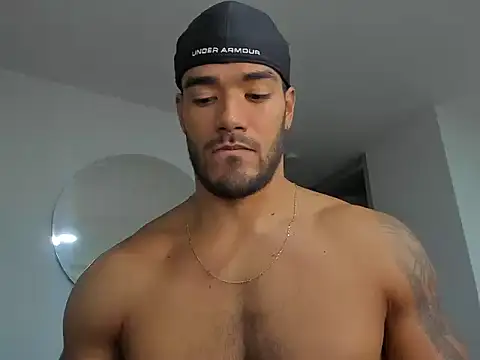 Alexander_Martinesのウェブカメラショー