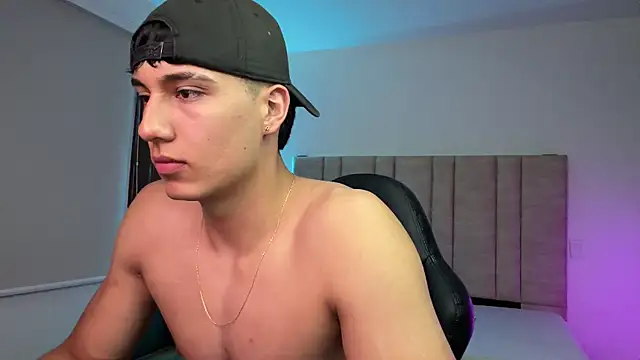 CHRIS_MORGAN1 Obrolan Langsung XXX