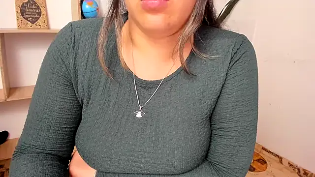 Živý XXX chat LinaBrowm