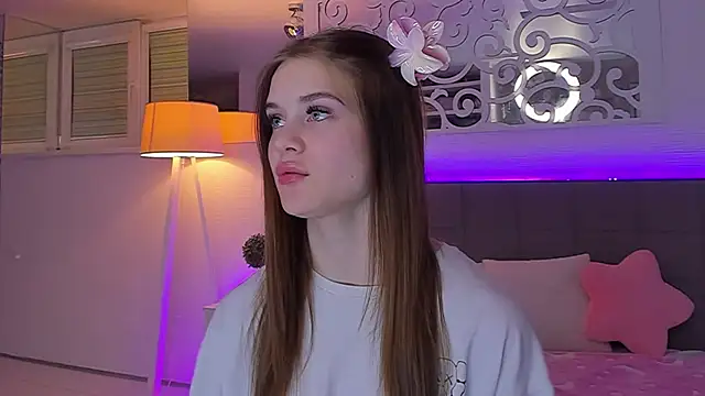 LuisaClover 现场XXX聊天