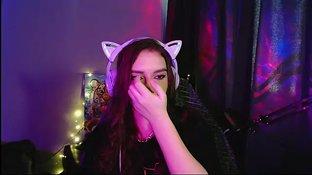 Chat +18 de Celia_Sensual_ ao vivo