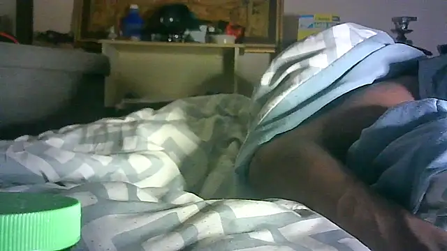 GUAPAN3S3_FIR3のウェブカメラショー