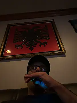 hailzeffn: απευθείας συνομιλία ΧΧΧ