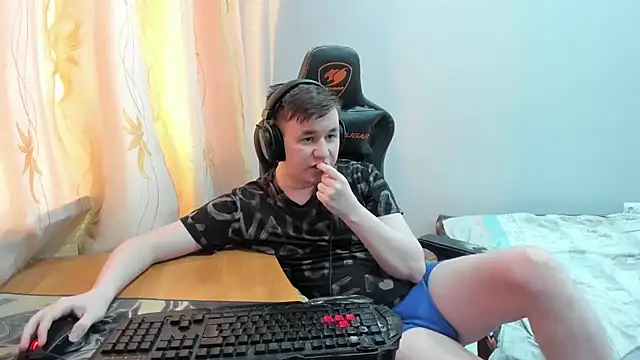 Show modela iliaskrislove na web-kameri