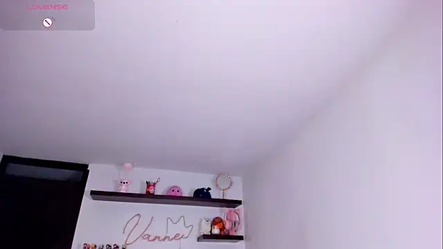 دردشة Vannessa__Shy الجنسية المباشرة