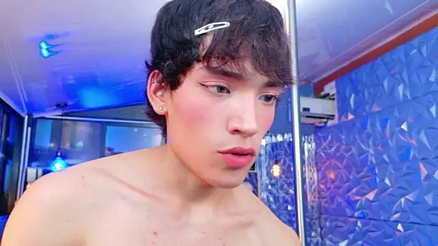 XXX chat uživo modela AlecciaNova