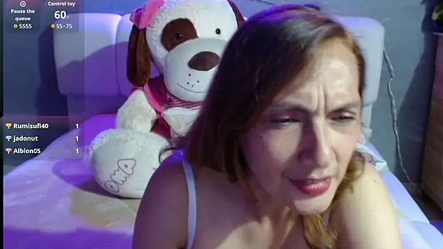 italagomez1's Live XXX Chat