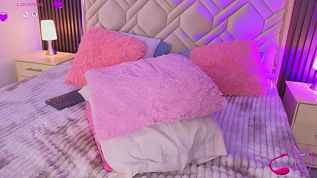 دردشة MiaaFarrel الجنسية المباشرة