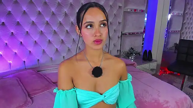 Chat +18 de Harii_02 ao vivo