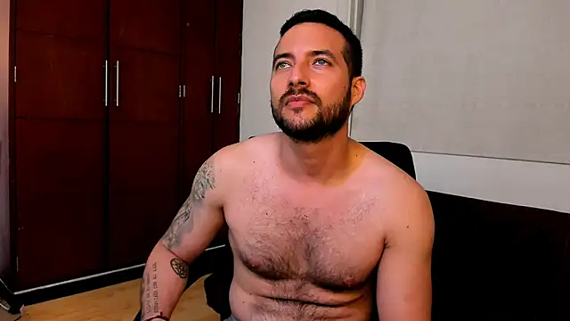 ZionGreenFire webcam show