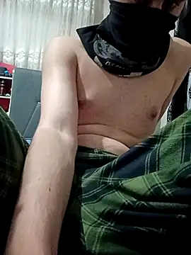 eren_2007 Adlı Modelin Web Kamerası Şovu