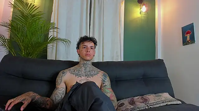 Aron_ford Live XXX Chat