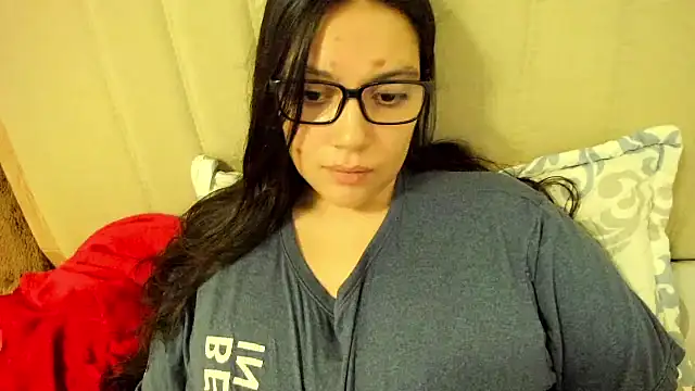 XXX chat uživo modela roniewester