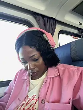 mochakaia's Live XXX Chat