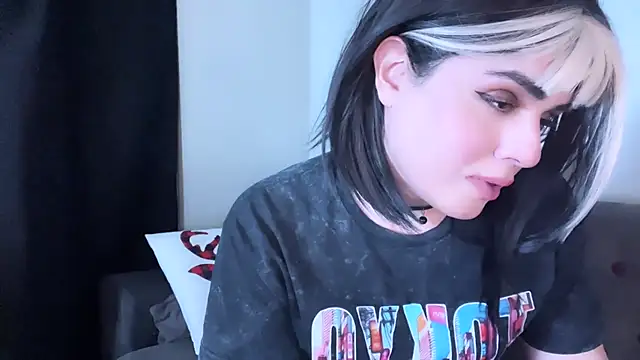 Thevelvet_tg 在線直播表演