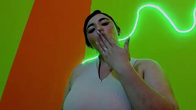 Živý XXX chat Bagiolett