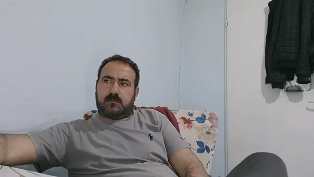 mio_jaks' Live XXX Chat