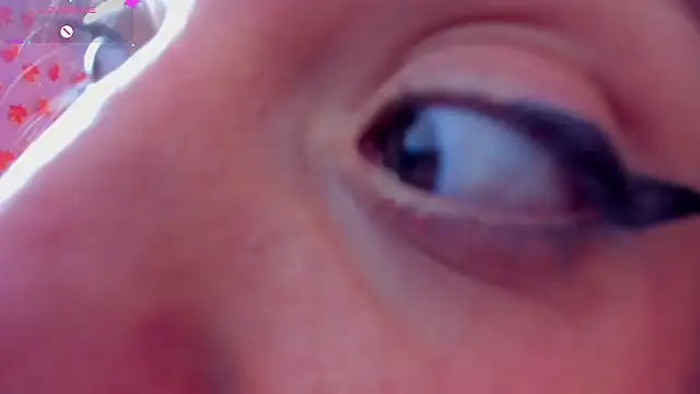 Chat +18 de naharasoller ao vivo