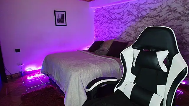 Camila_IRoose's Live XXX Chat