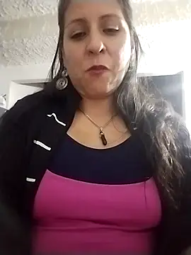 Chat +18 de LucifernandaSw ao vivo