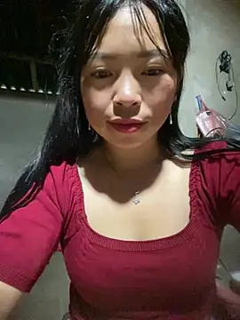 Onehittt élő XXX-chatje