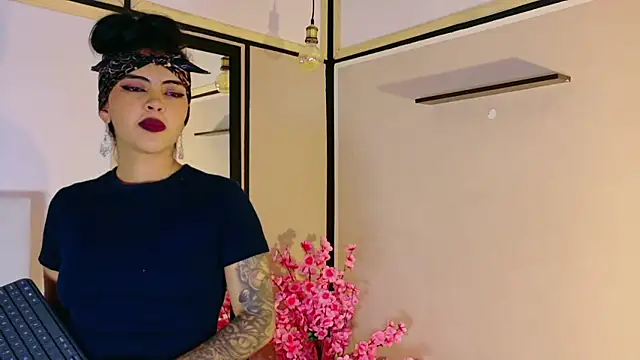 Živý XXX chat Devil_AliceXo