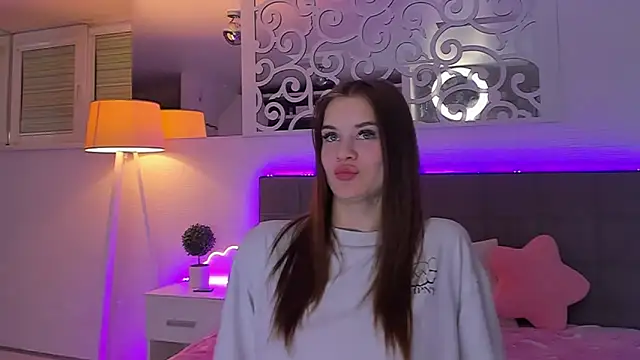 دردشة LuisaClover الجنسية المباشرة