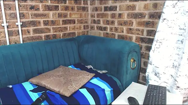 LelaKeyesXX's Webcam Show