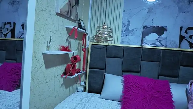 Im-Lola লাইভ XXX চ্যাট