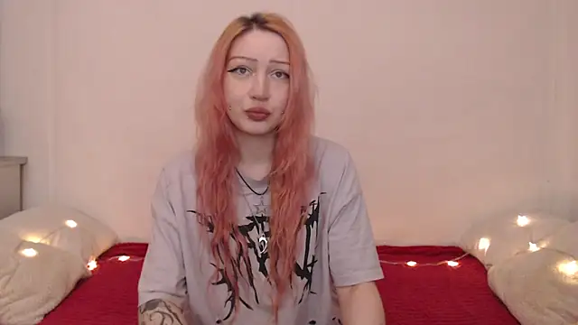 Emily_hardcore Adlı Modelin Canlı XXX Sohbeti