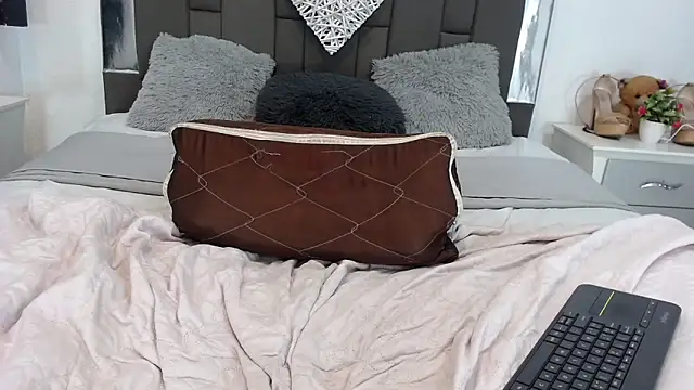 Chatroom XXX en direct de BonnieClydde