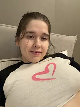 HornyGirlH Webcamshow