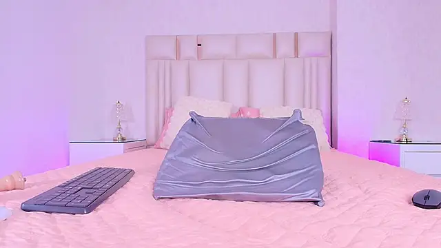 alanarose18's Live XXX Chat