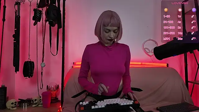 Chat +18 de CyberXGoddess ao vivo