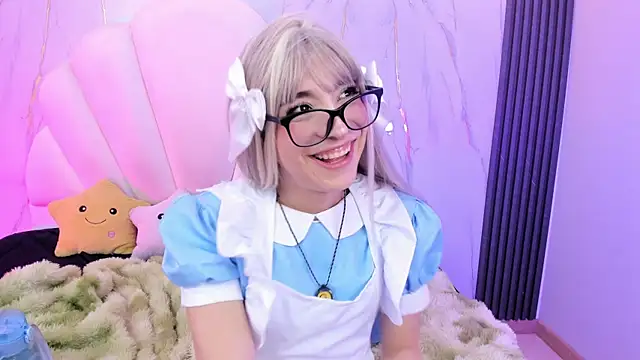 AliiceWonderland_ Adlı Modelin Canlı XXX Sohbeti