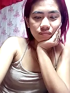 Cutie_body11 élő XXX-chatje