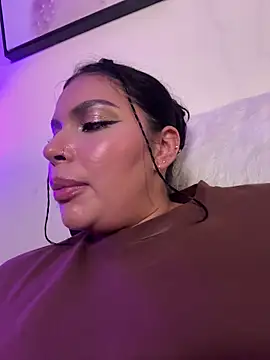 Chat +18 de GigiiStone ao vivo