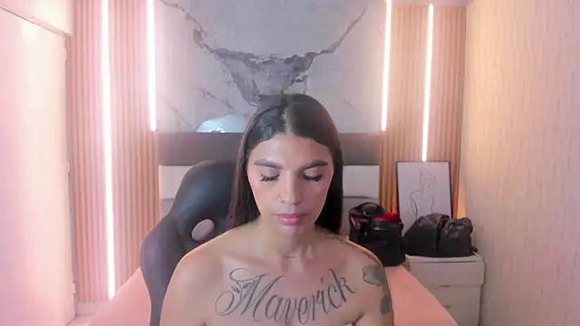 TATILARSON2 élő XXX-chatje