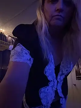 Milfshaker50's Live XXX Chat