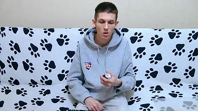 Lester_Broo Live XXX-Chat