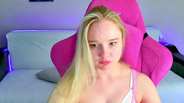 Shawty_Mia Adlı Modelin Canlı XXX Sohbeti