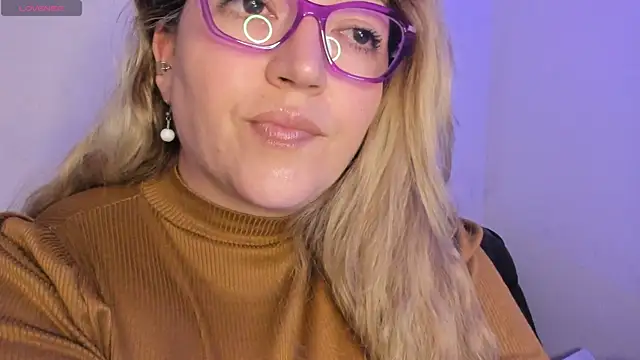 Naty_Mature_'s Webcam Show