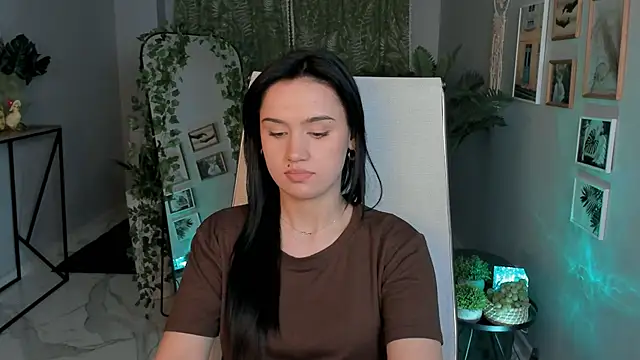 MonicaFarmer's Live XXX Chat