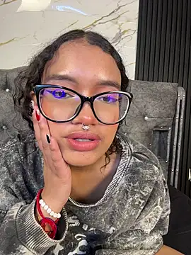 Bunny_fire Chat XXX live