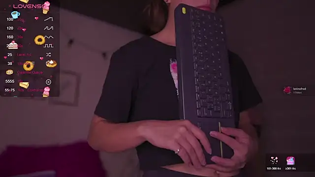 milly_kenner 现场XXX聊天