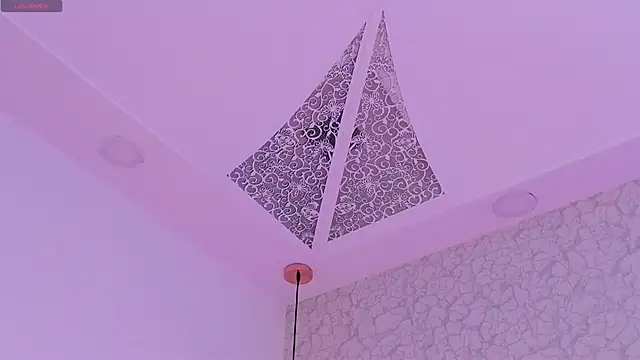 saraa_joness_'s Live XXX Chat