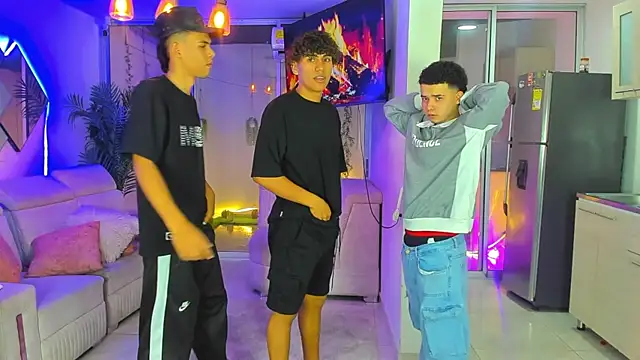 Houseofwarrios Live XXX-chat