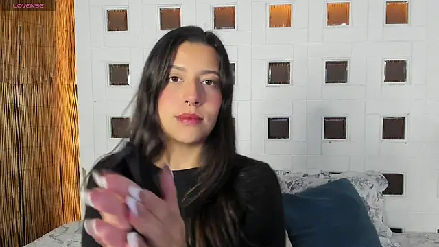 Chat +18 de nova_velveet ao vivo