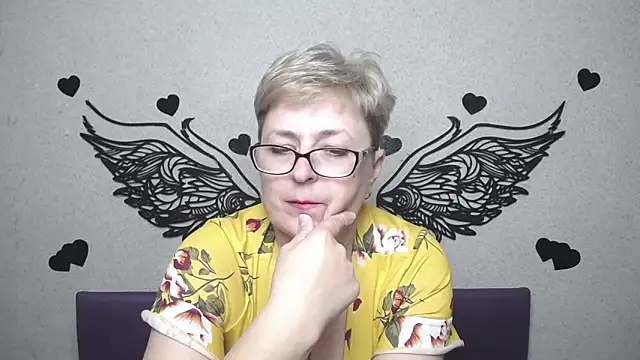 EmiliaGree 现场XXX聊天