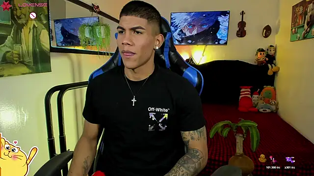 Damian_latinxxx Show in webcam